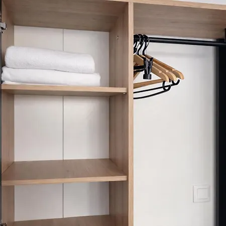 Nest By Comfort Housing - 1 Bedroom Apartment